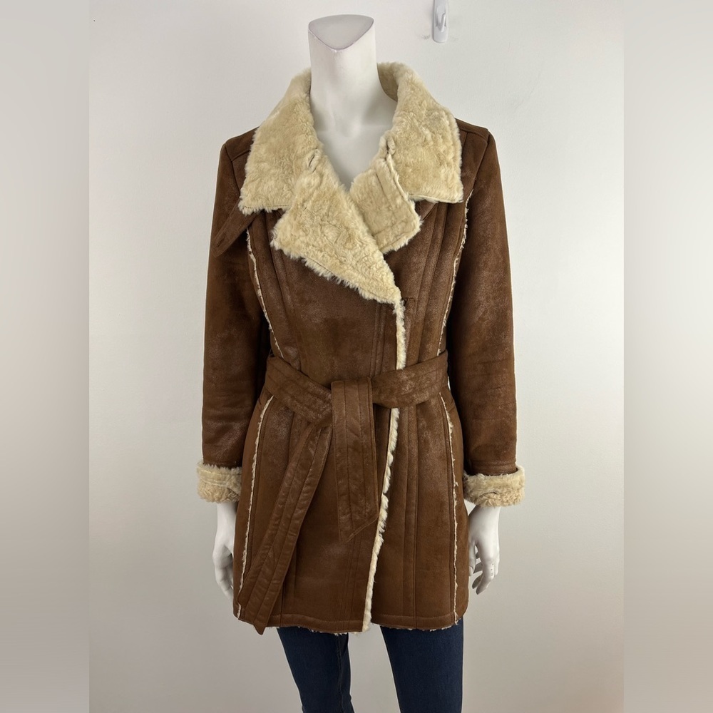 LE CHATEAU faux fur shearling coat - Picture 2 of 8